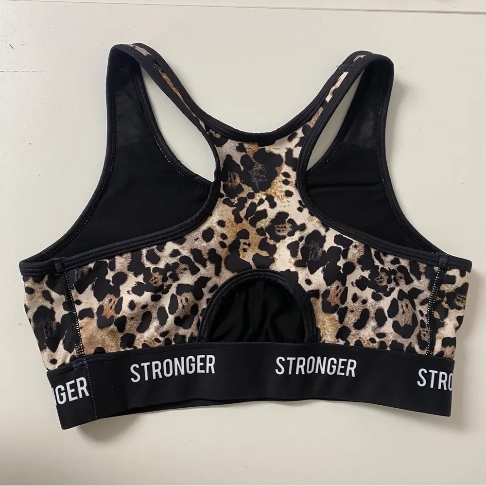 Leopard Print Sports Bra and leggings SET - Picture 3 of 9